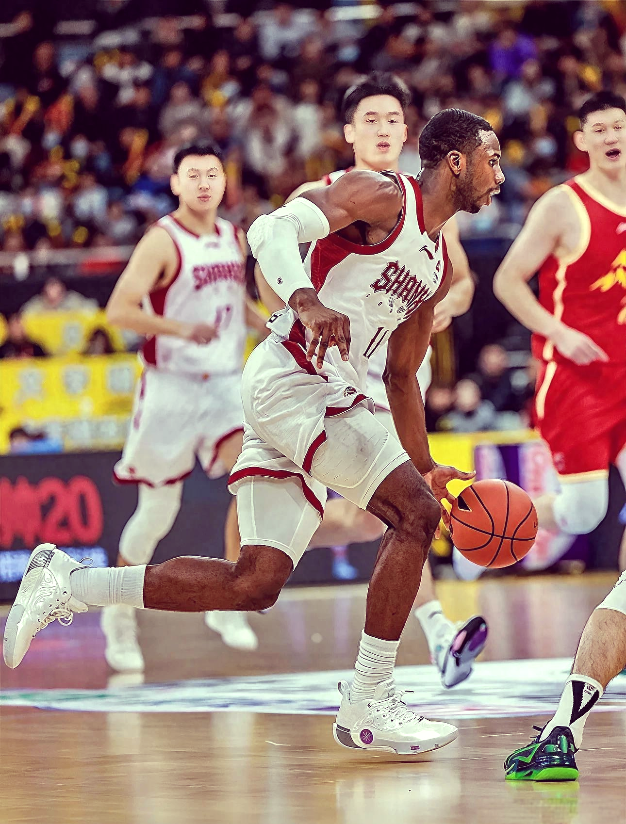 重磅！窗口期法兰克福备战CBA季后赛广厦男篮状态回暖备战CBA季后赛，今夜尼斯备战国王杯的简单介绍