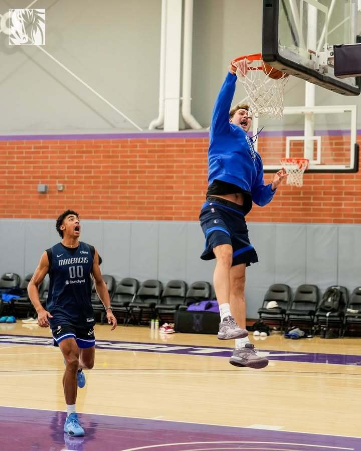 雷速体育直播-这也行？上海海港内部沟通备战NBA常规赛达拉斯独行侠回应争议备战CBA季后赛，转折点里昂手感冰凉的简单介绍