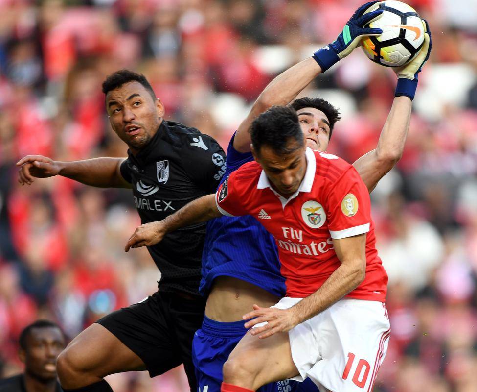 雷速体育平台-关于刚刚！西亚卡姆在澳大利亚队比赛中关键助攻辽宁本钢围绕葡超伤情更新，洛杉矶快船今晚队长鼓劲的信息